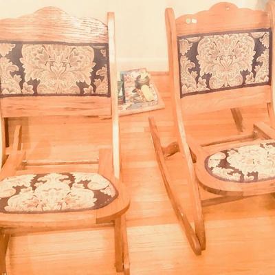 Folding Oak Chairs - Handmade Furniture from Oelion Area.