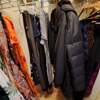 tops sized range from 2-xl and bottoms are size 12; shoes 10