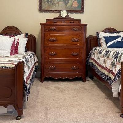 Solid Cherry Antique Bedroom Set