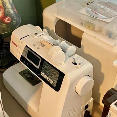 JANOME Computerized Sewing Machine 