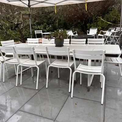 Fermob outdoor extendable table with 12 matching chairs