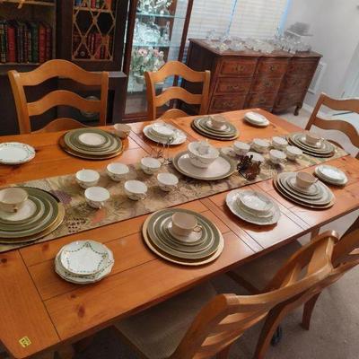 Dining room table 