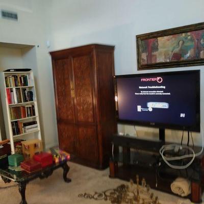 Flat screen big TV and living room furniture full sets