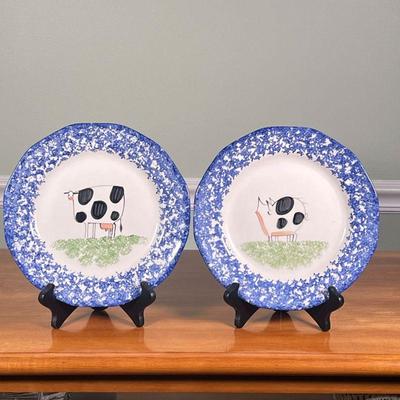 (2pc) Pair Art Painted Cow Plates |    Each signed on the unerside
Dimensions: dia. 10 in 