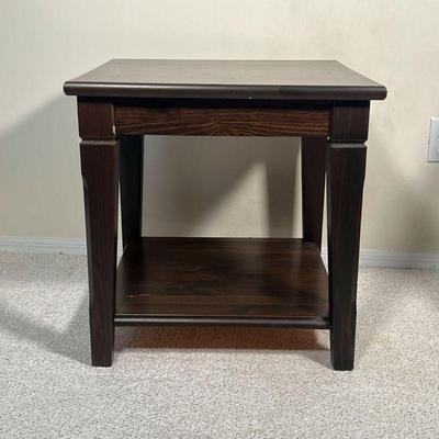 WOOD Side Table |  
 Wooden side table / end table with open medial shelf
Dimensions: l. 21.75 x w. 21.75 x h. 21.75 in 