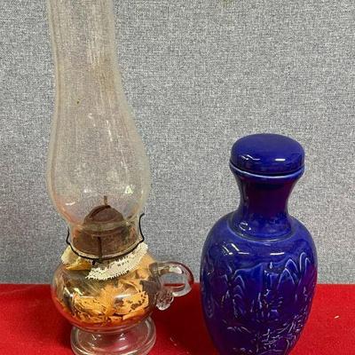 oil lamp / blue decanter 