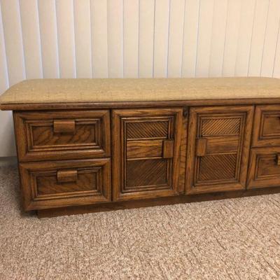 dresser with 4 drawers and 2 door bottom cabinet