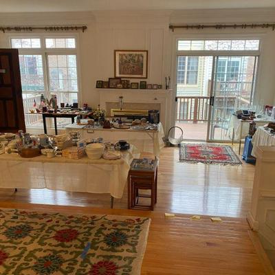 rugs and home nick knacks