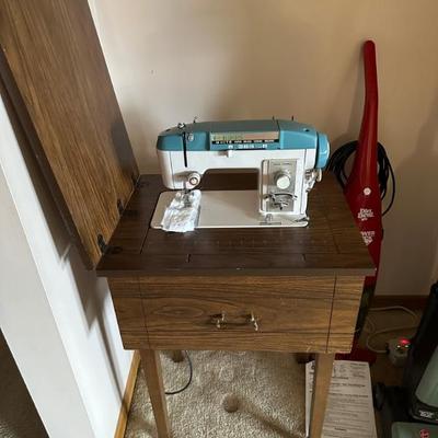Vintage White sewing machine with table