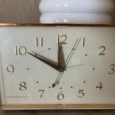 There are a couple of these fun 1970's working alarm clocks