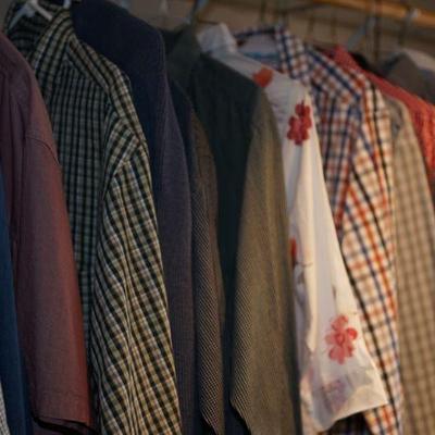 Mens vintage shirts to include Haiwan. 