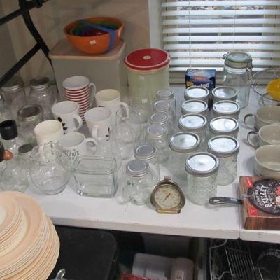 LOTS OF CUTE AND USEFUL KITCHEN ITEMS, BARELY USED. 