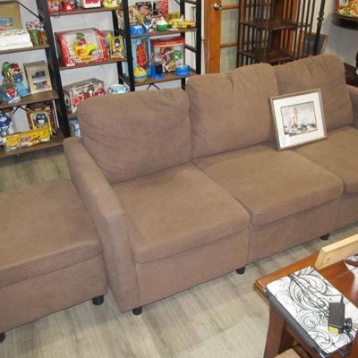 CUTE & COMFY SOFA & OTTOMAN