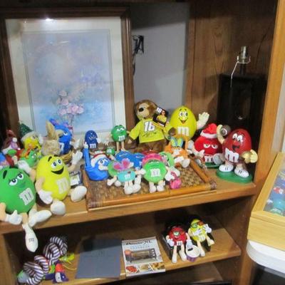 AMAZING COLLECTION OF M&M COLLECTIBLES - VINTAGE