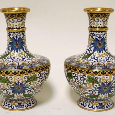 1040	PAIR OF CLOISONNE VASES	PAIR OF CLOISONNE VASES, APPROXIMATELY 6 1/2 IN HIGH
