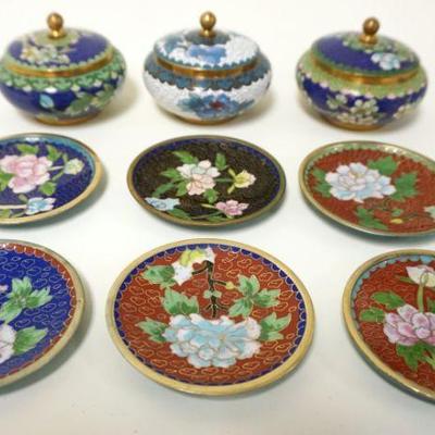 1205	GROUP OF 9 MINIATURE CLOISONNE ITEMS	GROUP OF 9 MINIATURE CLOISONNE ITEMS INCLUDING 3 COVERED BOWLS & 6-3 IN PLATES
