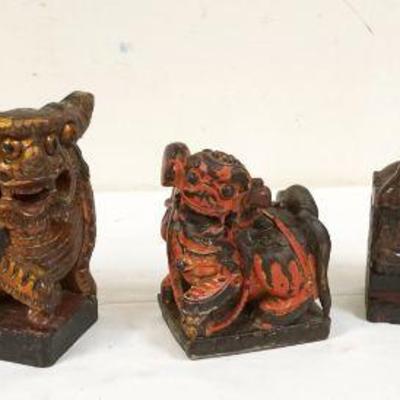 1219	LOT OF 5 CARVED FOO DOGS	LOT OF 5 CARVED FOO DOGS, LARGEST APPROXIMATELY 9 IN HIGH
