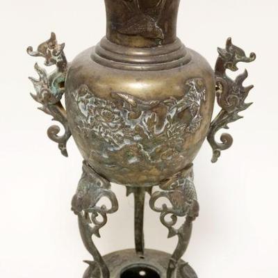 1138	LARGE BRASS ASIAN VASE	LARGE BRASS ASIAN VASE, APPROXIMATELY 15 IN HIGH
