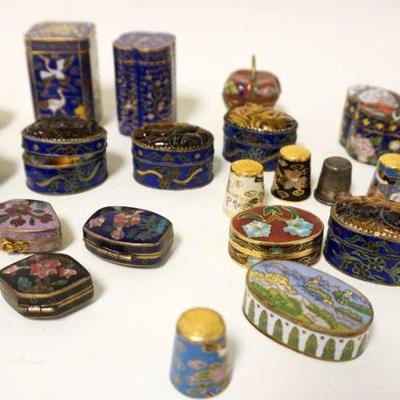 1261	LOT OF ASSORTED CLOISONNE COVERED BOXES & THIMBLES, LARGEST APPROXIMATELY 2 3/4 IN HIGH
