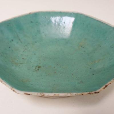 1266	ASIAN OCTAGON SHAPED BOWL, APPROXIMATELY 8 IN X 2 1/2 IN HIGH
