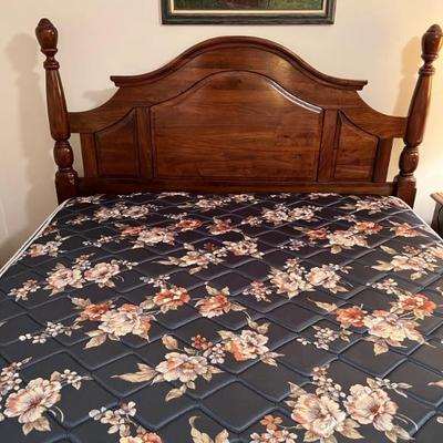 Queen mattress and box spring $200