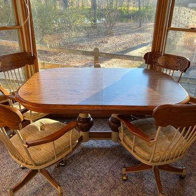 Cathan County Oak Table & 4 chairs $295