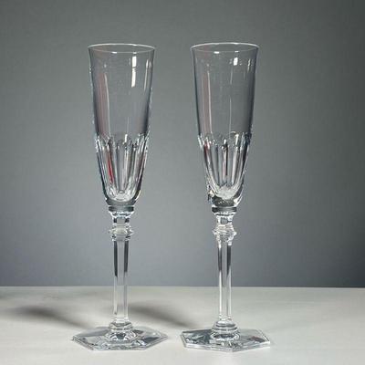 PAIR BACCARAT CHAMPAGNE FLUTES | Baccarat glasses in original boxes
Dimensions: h. 9-3/4 in 