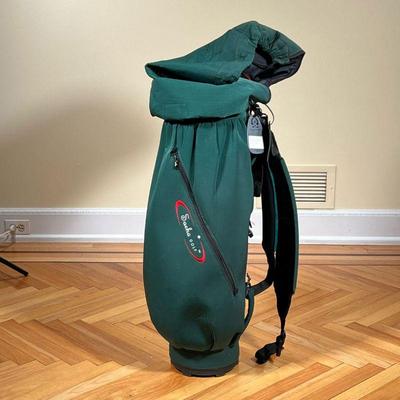 SAEHO GOLF BAG | Green Saeho golf bag
Dimensions: h. 34 in 