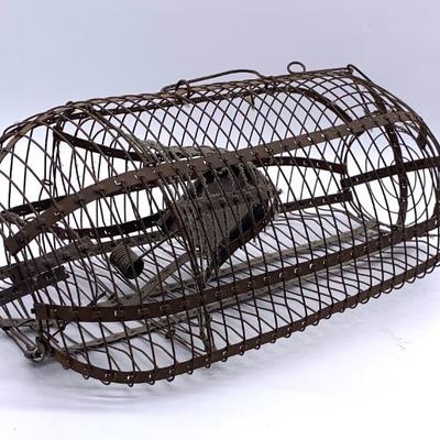 Antique mouse trap