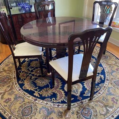 Post Modern Michelangelo Designs, Italian Lacquer Dining Table with 4 Side Chairs. Made in Italy 