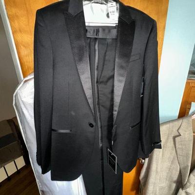 BRAND NEW TUXEDO WITH TAGS