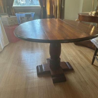 Empire table with drop down ends