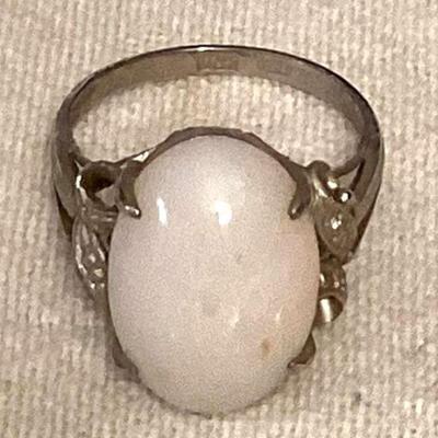 SJP824 14K White Gold Opal Ring Size 8