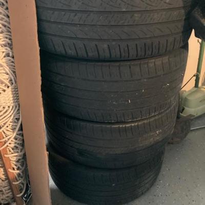 Hancock 225/40 R18
2016 VW GTI  25,000 mi $75 set (4)