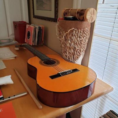 Music lot - guitar, rain sticks