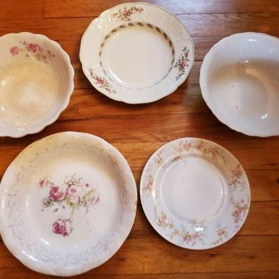 Assorted Vintage Bowls and Plates 