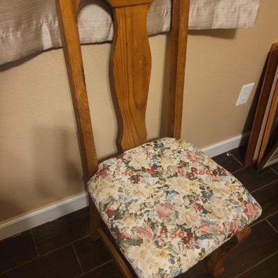 Wooden chair with fabric seat