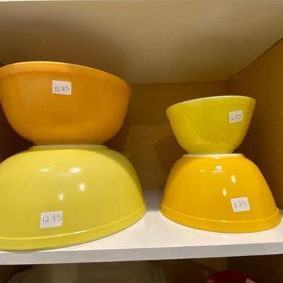 Vintage Yellow Pyrex Bowls