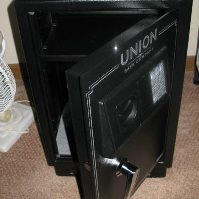 Union safe company, with key and combination                        
          buy it now $ 155.00