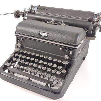 Vintage Royal Black Typewriter (Working Condition)