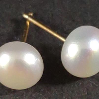 14K Gold Button Pearl Earrings