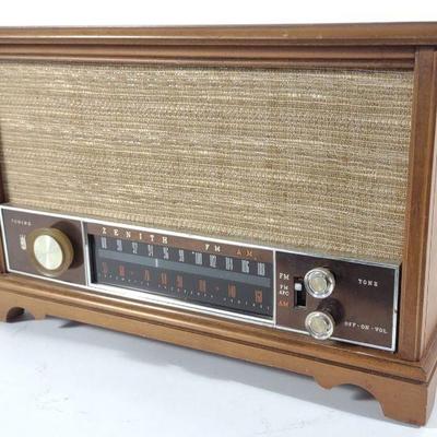 Vintage Zenith K731 Tube Radio (Works)