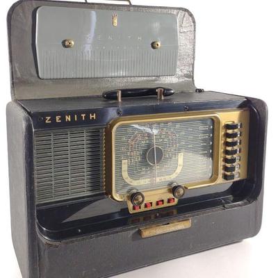 1950s Zenith H500 Trans-Oceanic Portable Radio