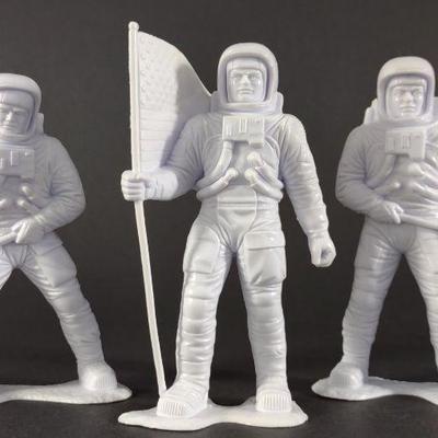 (3) Marx Apollo 11 Toy Astronaut Figures