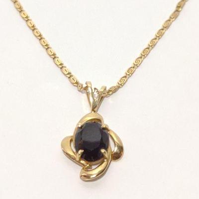 14K Gold Italian Necklace w/ Black Cut Pendant
