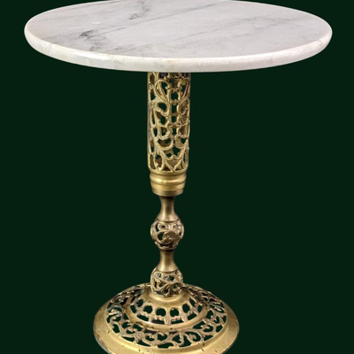 Vintage Chinese Hollywood Regency Reticulated Brass w/ Carrara Marble Top Occasional Table 