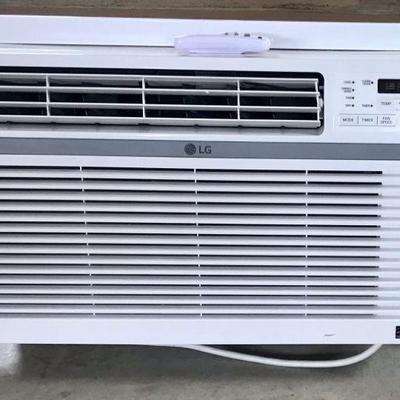 LG 12000BTU w/remote