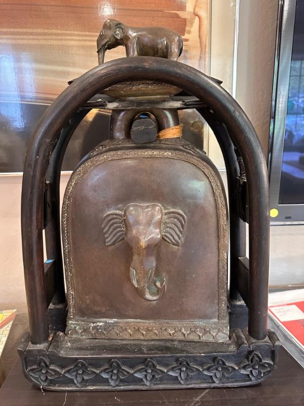 BEEHIVE ESTATES SALES PRESENTS A PACKED LAFAYETTE SALE