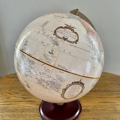 Lot 018-LR: Globe

Features: 
â€¢	â€œReplogleâ€ 12 inch diameter globe â€œWorld Classicâ€ series.
â€¢	Made from mache, 

Dimensions:...