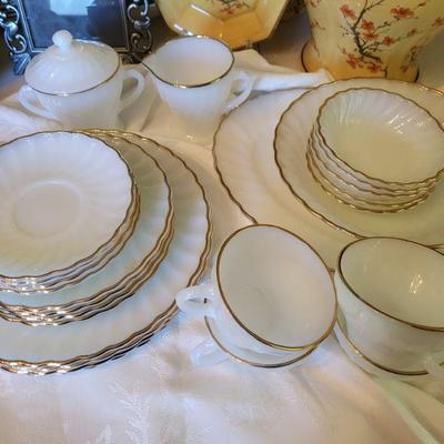 Anchor Hocking 26 pc set